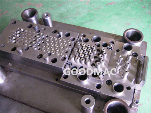 High speed metal eyelet stamping molds (tool, die)