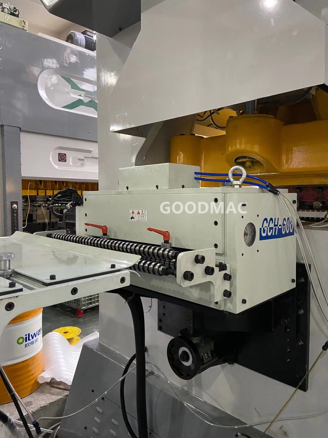 60m/min high speed NC double servo roll feeders, model GCH-200, GCH-300, GCH-400, GCH-500, GCH-600